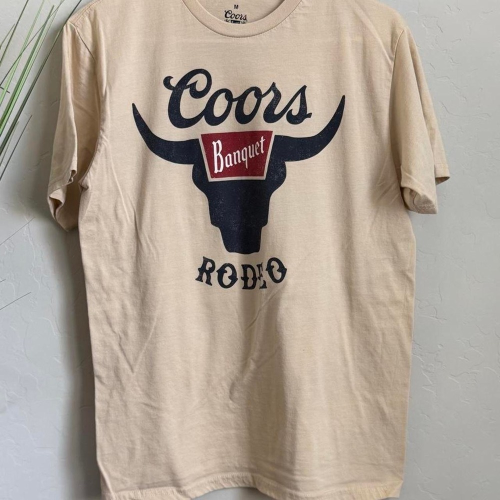 Coors Banquet Rodeo Cream Graphic T-Shirt Mens Size M Western Cowboy Beer Tee